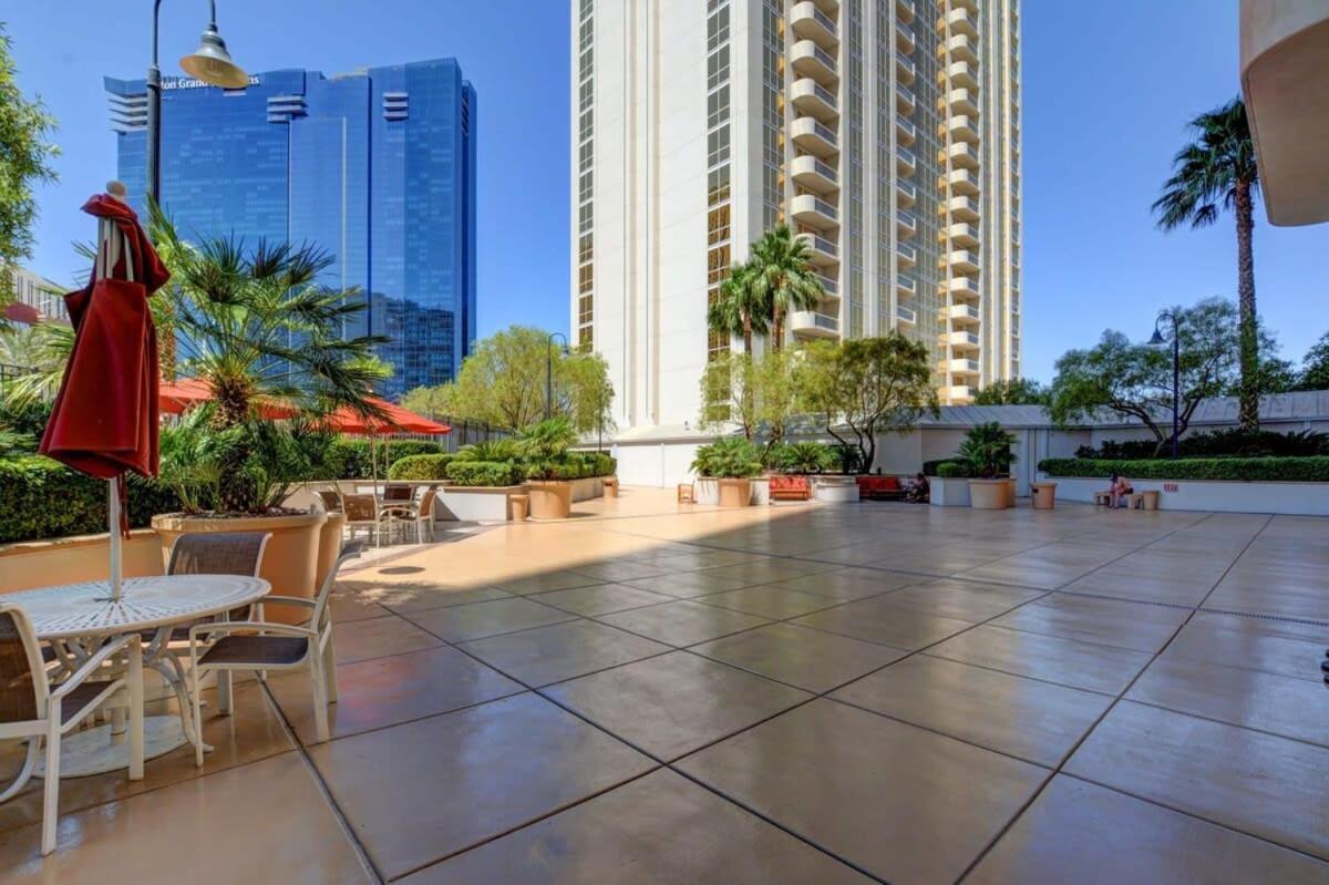 Mgm Signature-25-609 Strip View Jacuzzi Studio Las Vegas Eksteriør billede